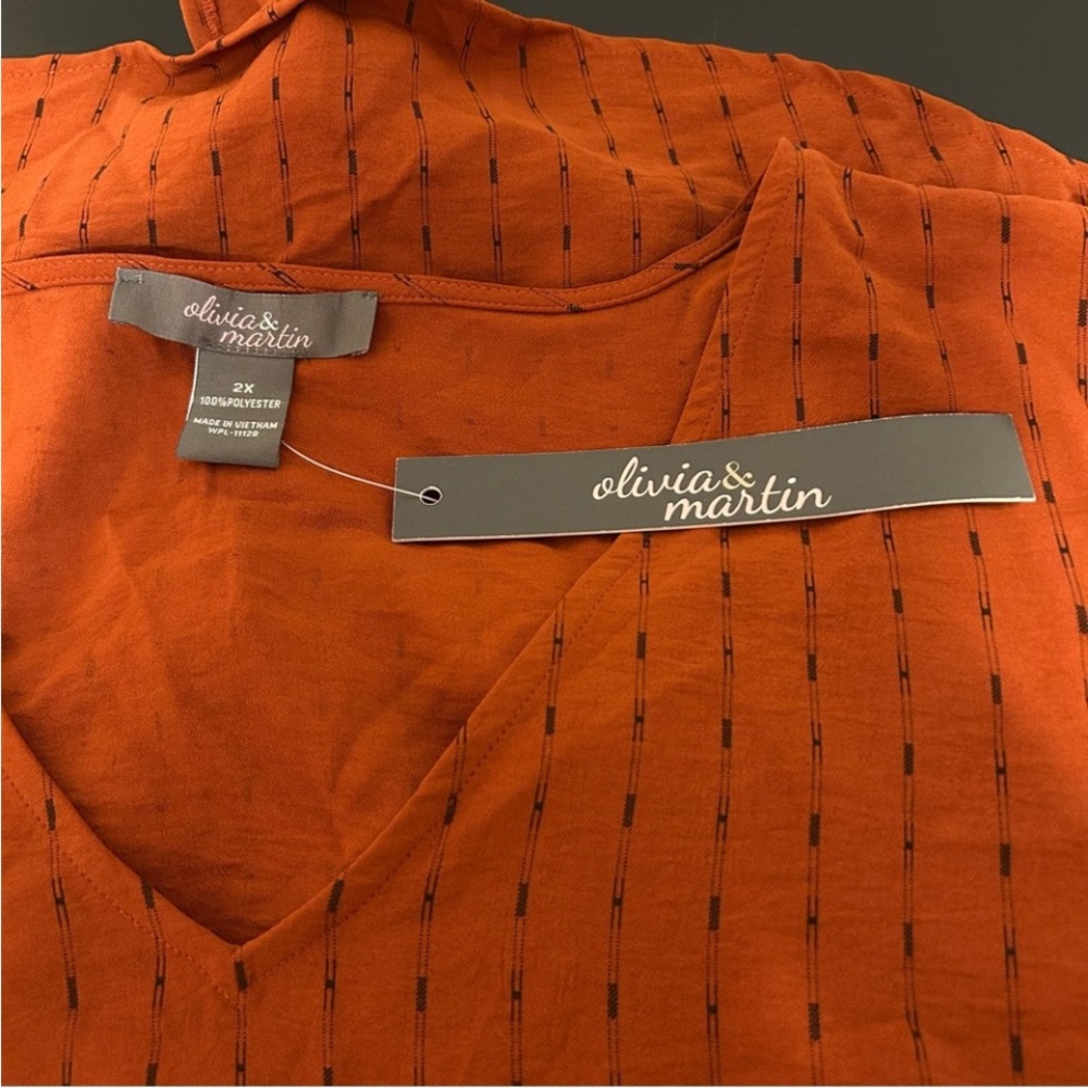 NWT Olivia & Martin Shirt Blouse NWT 2X - Picture 3 of 5